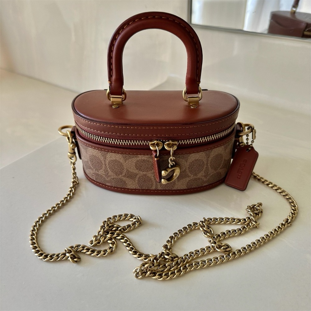 COACH Trail Crossbody Signature Canvas 17 Inch